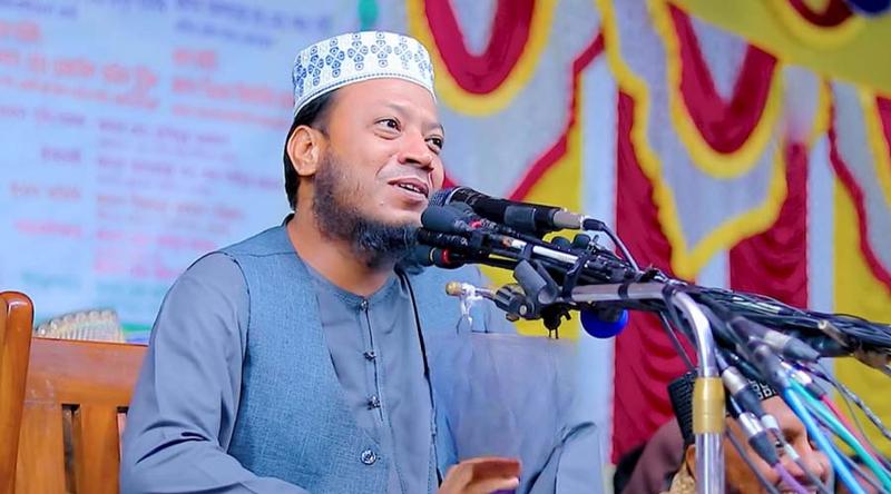 ৭৯ জন মিলে ২১১ জনকে তীরের মতো সোজা করে রাখব: আমির হামজা