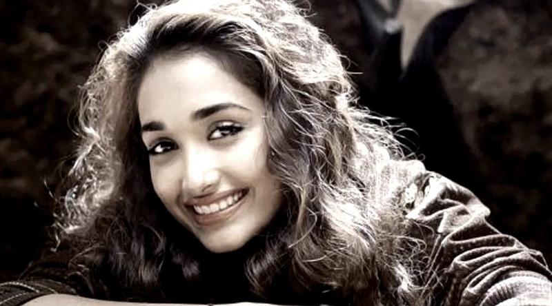 মাত্র ২৫ বছরে থেমে অভিনেত্রী যায় জিয়ার জীবন!