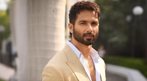 কাদের যোগ্যতা নিয়ে প্রশ্ন তুললেন অভিনেতা শাহিদ কাপুর?