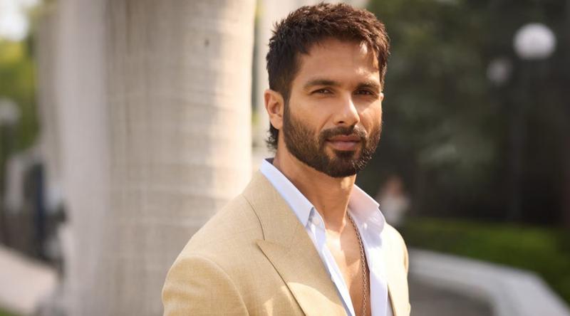 কাদের যোগ্যতা নিয়ে প্রশ্ন তুললেন অভিনেতা শাহিদ কাপুর?