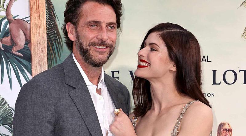 ভাঙল হলিউড অভিনেত্রী আলেকজান্দ্রা দাদারিওর সংসার!