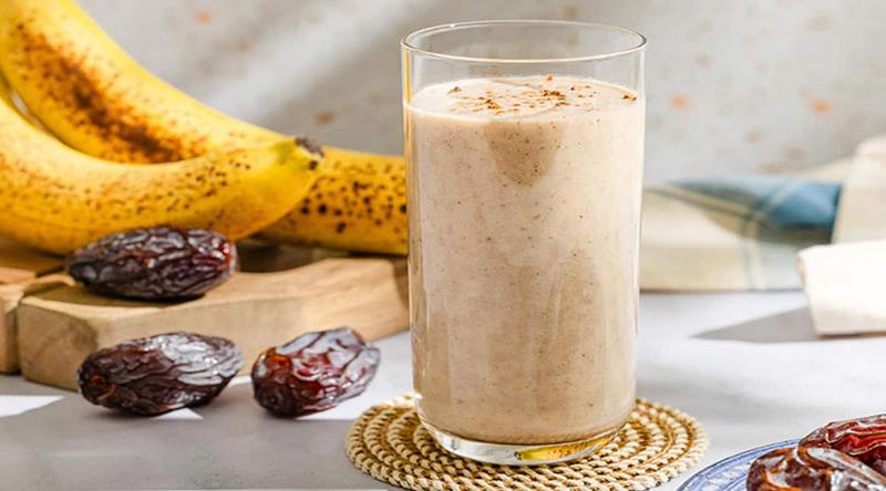 জেনে নিন রমজানে ইফতারের জন্য খেজুরের স্মুদি তৈরির রেসিপি