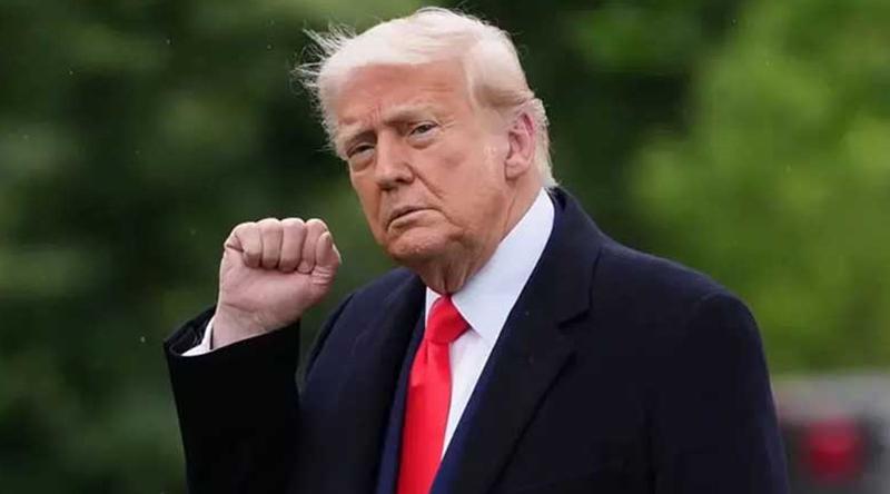 আদালতের রায়ে ক্ষুব্ধ হয়ে বৈশ্বিক শুল্কহার ১৫ শতাংশ করার ঘোষণা ট্রাম্পের