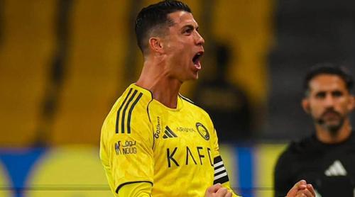 রোনালদোর জোড়া গোলে আল হাজেমকে হারিয়ে শীর্ষে আল নাসর