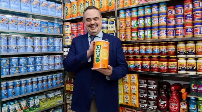 ঢাকার বাজারে আমেরিকান পণ্য দেখে রাষ্ট্রদূতের উচ্ছ্বাস