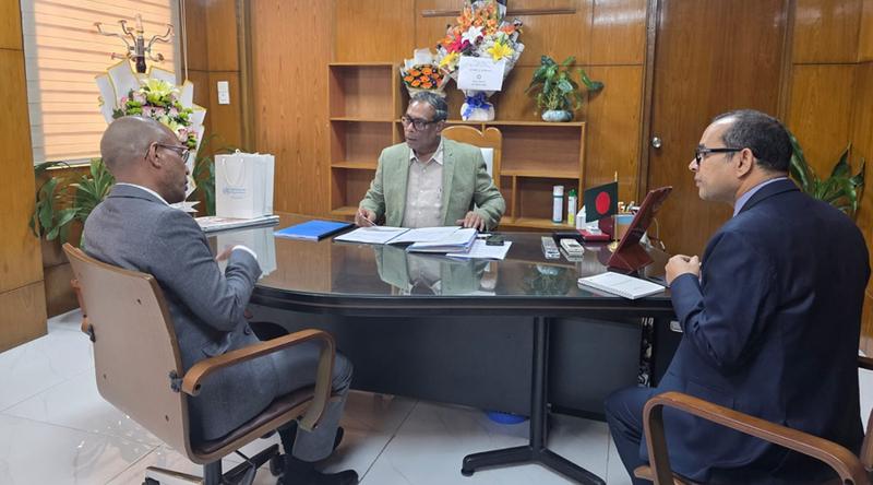 স্বাস্থ্য প্রতিমন্ত্রীর সঙ্গে ডব্লিউএইচও বাংলাদেশ প্রতিনিধির সৌজন্য সাক্ষাৎ