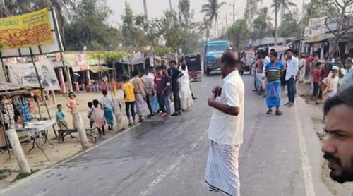 রাস্তা পার হতে গিয়ে এমপির বহরে থাকা গাড়ির ধাক্কায় প্রাণ গেল ১ শিশুর