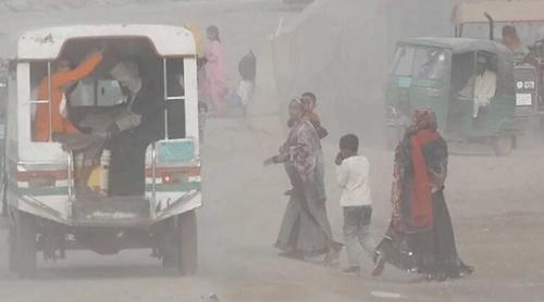 বিশ্বের দূষিত শহরের তালিকায় শীর্ষ অবস্থানে রাজধানী ঢাকা