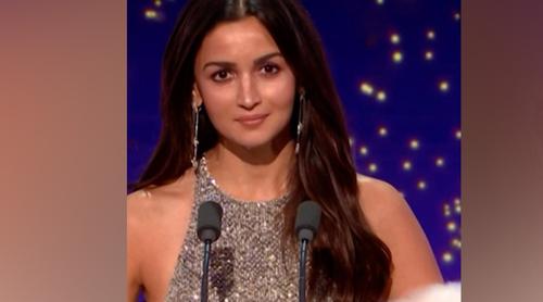 নিজের ভাষায় বক্তব্য শুরু করে ‘বাফটা’র মঞ্চে নজির গড়লেন আলিয়া