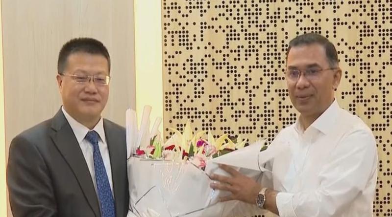 প্রধানমন্ত্রীর সঙ্গে চীনের রাষ্ট্রদূতের সৌজন্য সাক্ষাৎ