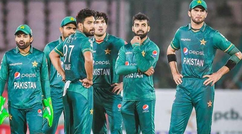 পাকিস্তানি প্লেয়ার ইস্যুতে আইপিএল-সংশ্লিষ্ট দলগুলোকে সতর্ক করল ইংল্যান্ড