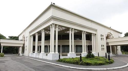 সাবেক উপদেষ্টাদের চলতি মাসেই সরকারি বাসা ছাড়ার নির্দেশনা, না হলে দিতে হবে ভাড়া