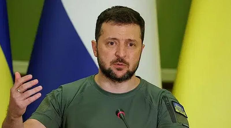 পুতিন তৃতীয় বিশ্বযুদ্ধ শুরু করে দিয়েছেন, তাকে থামাতে হবে: জেলেনস্কি
