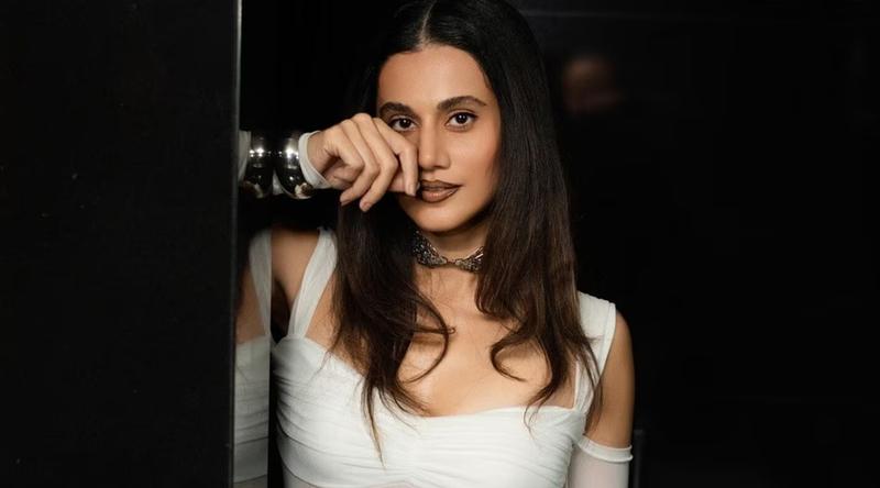 নাম ডুবাচ্ছে তাপসীর নতুন সিনেমা!