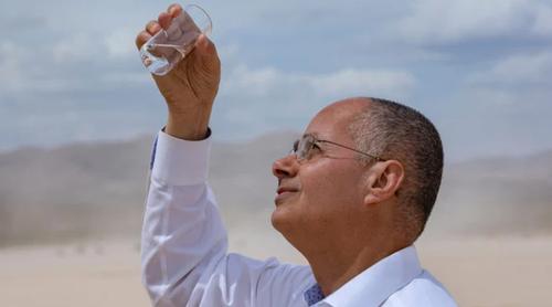 বাতাস থেকেই বিশুদ্ধ পানি, নোবেলজয়ীর বিস্ময়কর আবিষ্কার!