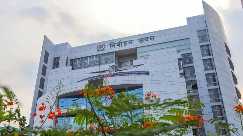 ইসিতে বড় রদবদল : ১১২ উপজেলা নির্বাচন কর্মকর্তা বদলি