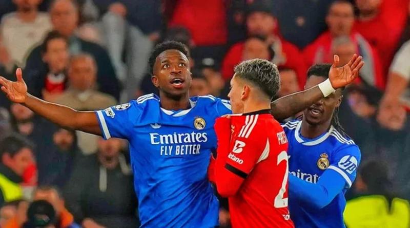 ভিনিসিয়ুসকে ‘বানর’ বলে নিষিদ্ধ আর্জেন্টাইন ফরোয়ার্ড