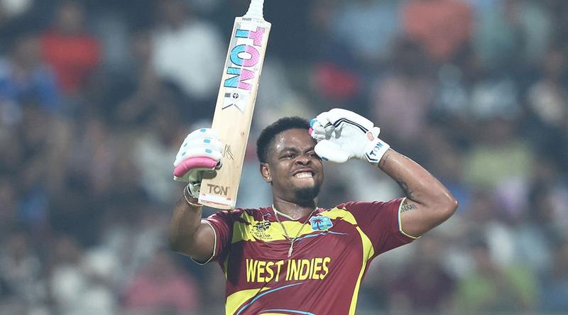 হেটমায়ারের ঝড়ো ব্যাটিংয়ে রেকর্ডবুক তছনছ, গড়লেন একাধিক কীর্তি