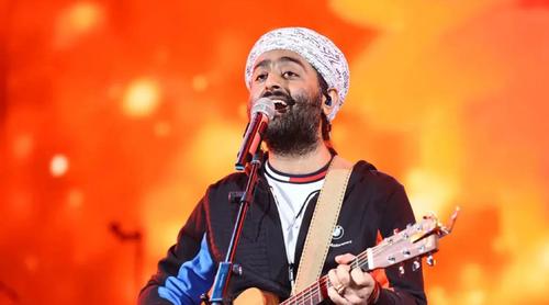 এবার বাংলা ছবিতে গাইবেন অরিজিৎ, রাজি করাতে গায়কের বাড়িতে প্রযোজক ও পরিচালক