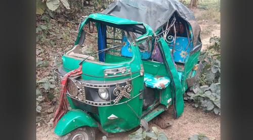 রাঙামাটিতে অটোরিকশা খাদে পড়ে আহত ২