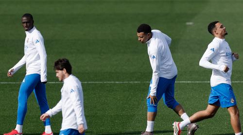 বেনফিকা ম্যাচের আগে দুঃসংবাদ পেল রিয়াল