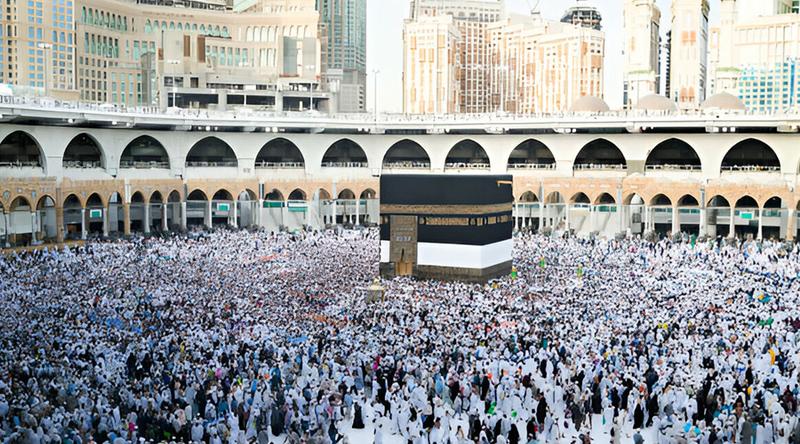 রমজানে একদিনেই ৯ লাখের বেশি ওমরাহ পালন