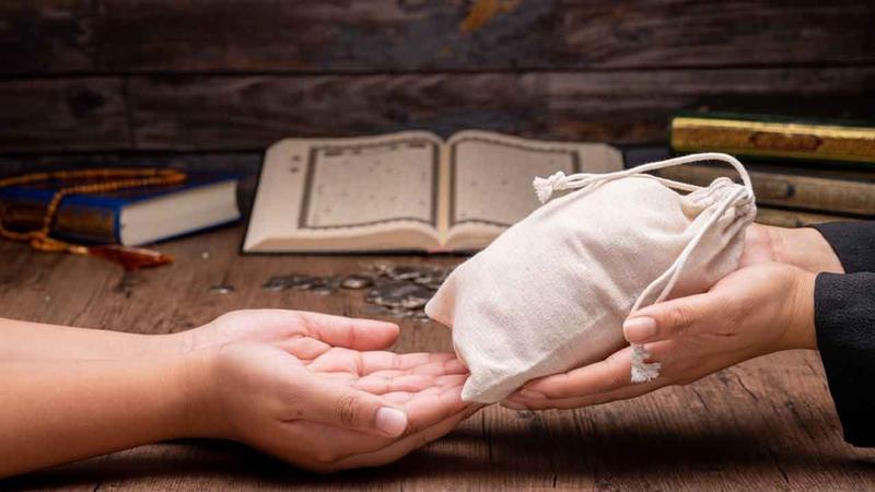 যাকাত ও ফিতরার মধ্যে পার্থক্য কী?