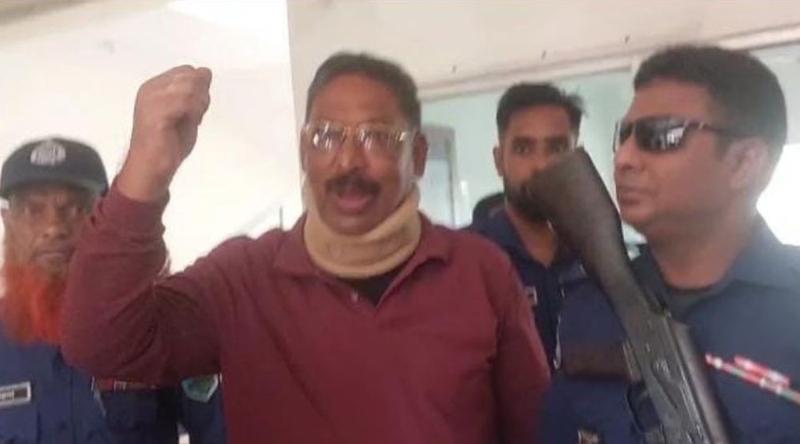 নাটোরে আদালত প্রাঙ্গণে ‘জয় বাংলা’ স্লোগান যুবলীগ সভাপতির