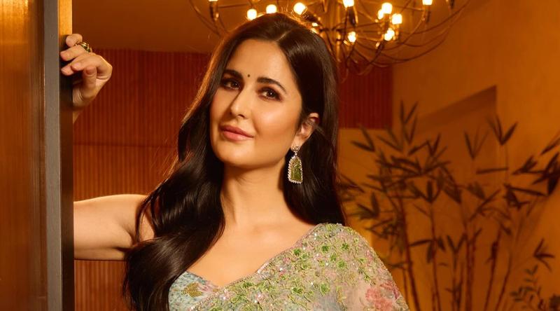 মা হওয়ার সাড়ে তিন মাস পরে জনসমক্ষে ক্যাটরিনা!