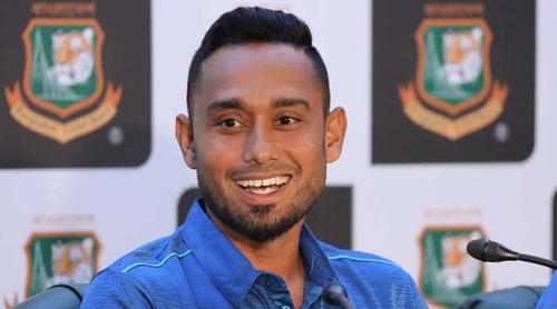 ব্যাটিংয়ের সময় দর্শকদের দিকে তেড়ে গেলেন মিঠুন