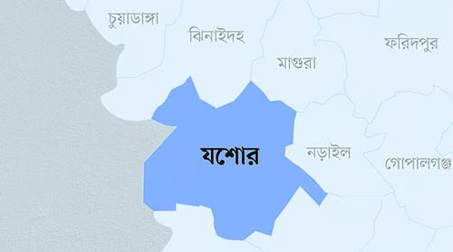 যশোরে কারখানায় আগুন, ফায়ার সার্ভিসের ২ কর্মীসহ আহত ৩