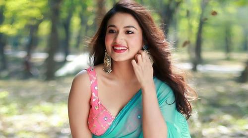 এবার ‘গোপন কথা’ ফাঁস করলেন তাসনিয়া ফারিণ