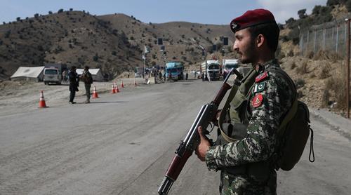 পাকিস্তানের পাল্টা হামলায় নিহত ৪৪ আফগান সেনা