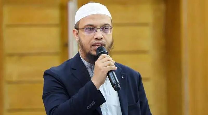 জুমার দিনে তিন আমল না ছাড়ার আহ্বান শায়খ আহমাদুল্লাহর