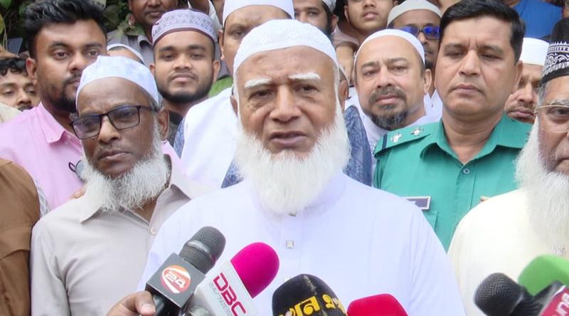 মন্ত্রিপর্যায়ের কাঁচা কথাবার্তা সমাজকে অস্থির করে অপরাধকে উসকে দিচ্ছে : জামায়াত আমির