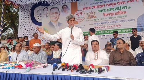 দেশকে সুখী ও শান্তিপূর্ণ রাষ্ট্র হিসেবে গড়তে দিনরাত কাজ চলছে: প্রতিমন্ত্রী জোনায়েদ সাকী