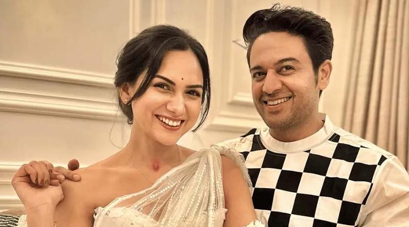 পর্দায় ঘনিষ্ঠতা নিয়ে কটাক্ষের শিকার  আকাঙ্ক্ষা , মুখ খুললেন অভিনেত্রী