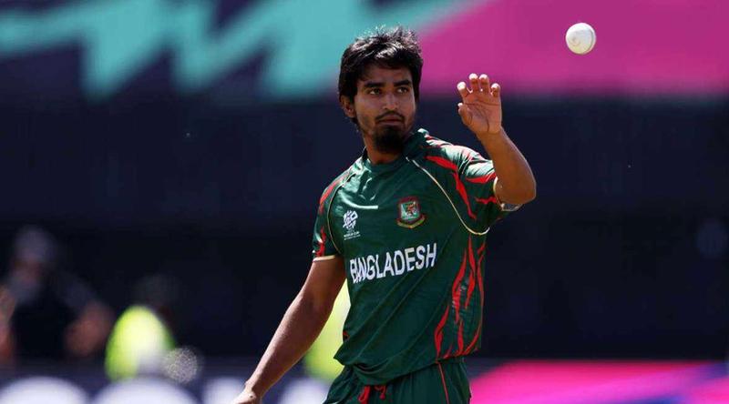 মাসদেড়েক মাঠের বাইরে, পাকিস্তান সিরিজে ফিরবেন তানজিম সাকিব?