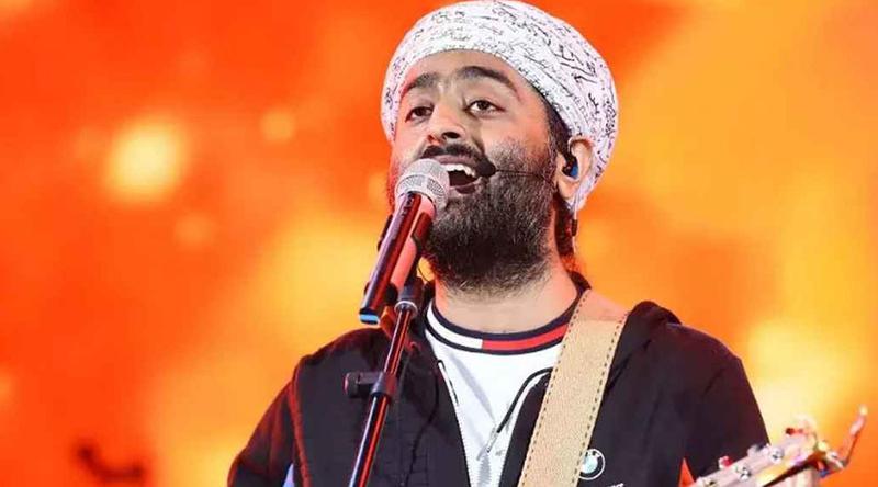 প্লেব্যাক থেকে বিদায়ের পর প্রথমবার প্রকাশ্যে অরিজিৎ-এর নতুন গান