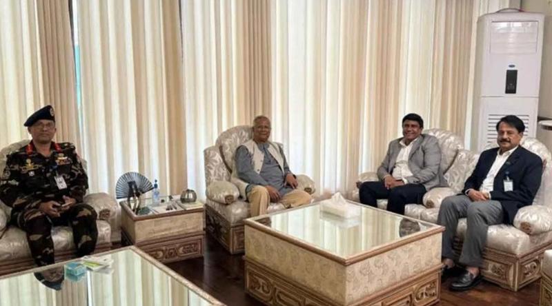 ড. ইউনূসের সঙ্গে প্রধানমন্ত্রীর প্রতিনিধিদলের সৌজন্য সাক্ষাৎ