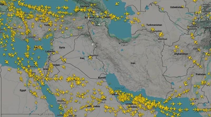 বিশ্বজুড়ে বাতিল হচ্ছে একের পর এক ফ্লাইট