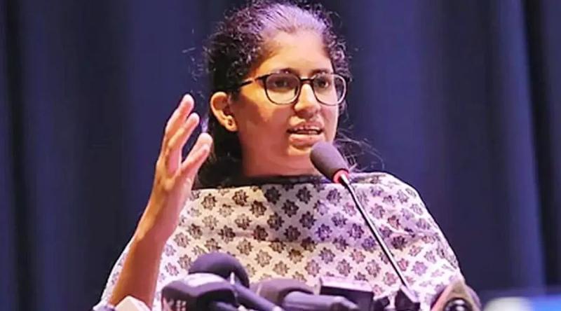 এক মাস পর জুলাইযোদ্ধা সার্টিফিকেট দেব, পার পিস ৫০ টাকা: উমামা ফাতেমা