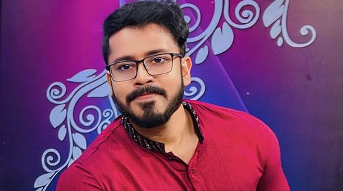 ম্যাজিস্ট্রেট হচ্ছেন কণ্ঠশিল্পী মুগ্ধ