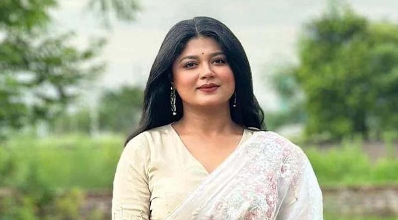 মা হতে চলেছেন মৌসুমী হামিদ