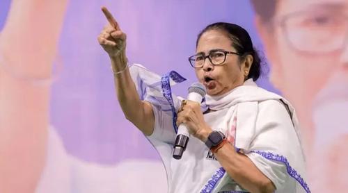 'আমাকে থামাতে চাইলে মেরে ফেলতে হবে', প্রতিপক্ষদের চ্যালেঞ্জ ছুড়ে দিলেন মমতা