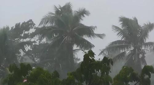 দেশের ৯ অঞ্চলে ঝড়বৃষ্টির পূর্বাভাস, নদীবন্দরে সতর্ক সংকেত