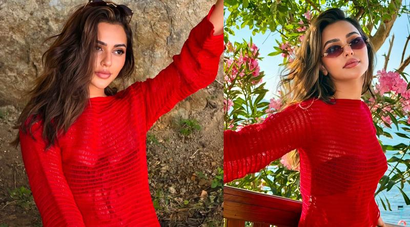 লাল রঙের পোশাকে ভক্তদের নজর কাড়লেন নুসরাত ফারিয়া