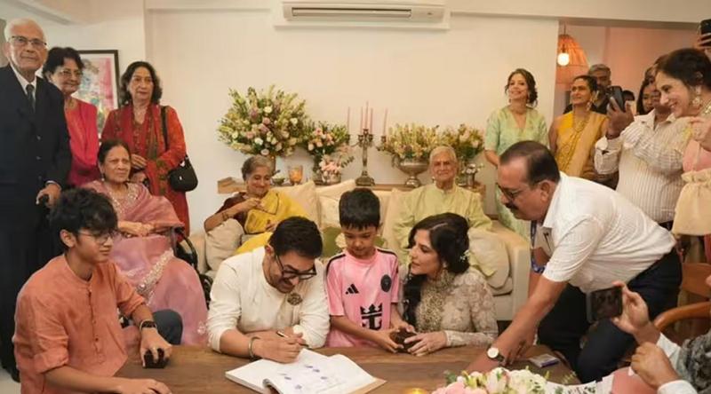 ৩য় বিয়ে সারলেন আমির খান