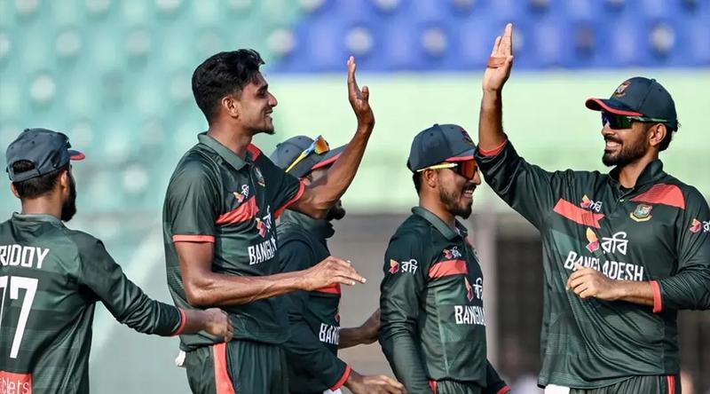 টস জিতে জিম্বাবুয়েকে ব্যাটিংয়ে পাঠাল বাংলাদেশ