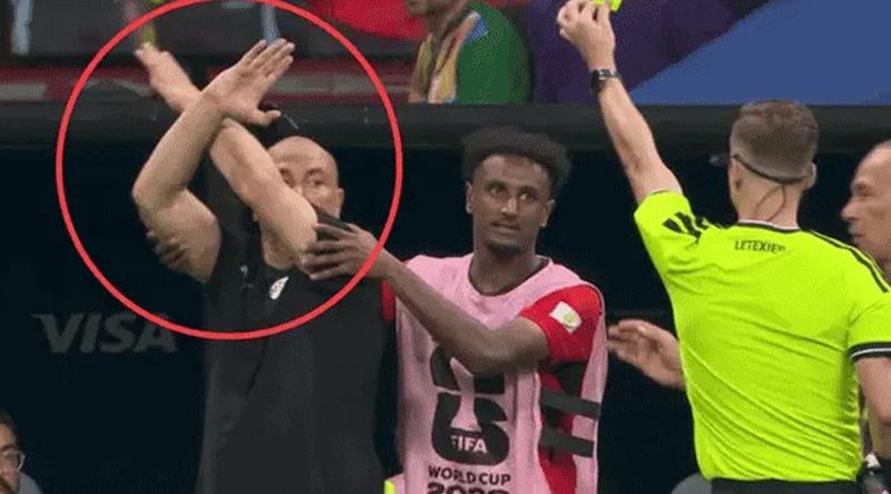 ‘এক্স’ সংকেত দিয়ে কী বার্তা দিলেন মিশরের কোচ?